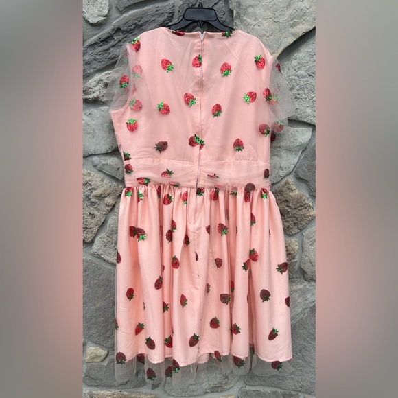 Magnolia Park Sequin Strawberry Dress Pink Sz 5XL Strawberry Shortcake Cosplay - Picture 2 of 5